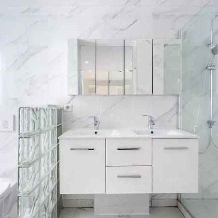 180 Eden, Luxury At Sacre Coeur * パリ