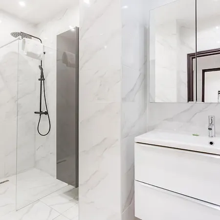 180 Eden, Luxury At Sacre Coeur