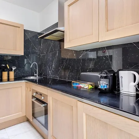 180 Eden, Luxury At Sacre Coeur