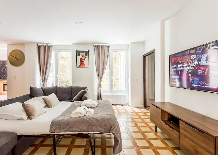 180 Eden, Luxury At Sacre Coeur Апартаменты *