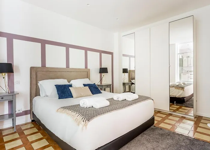 180 Eden, Luxury At Sacre Coeur Апартаменты Париж